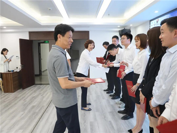 城投集團(tuán)舉辦“展現(xiàn)青年風(fēng)采，奉獻(xiàn)青春力量”主題演講比賽