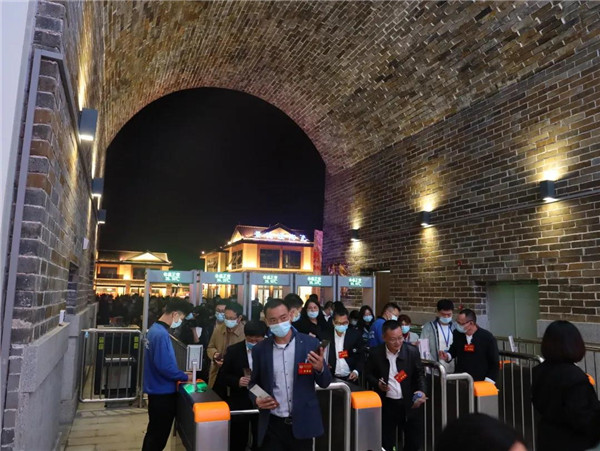 人大代表、政協(xié)委員打卡《china》