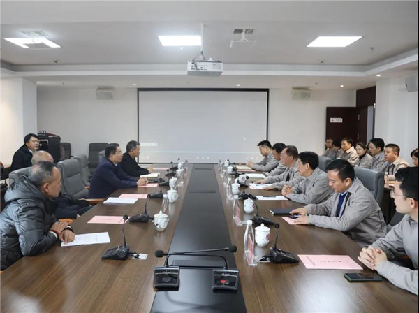 市委常委、常務副市長鄧永翔現(xiàn)場調(diào)研城投集團產(chǎn)業(yè)項目