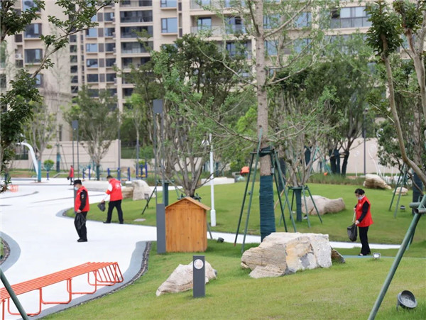 市城投集團(tuán)開展“大清掃、大撿拾、大宣傳”專項(xiàng)活動