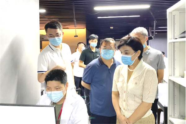 余立新帶隊赴江蘇、上海等地開展招商引資工作